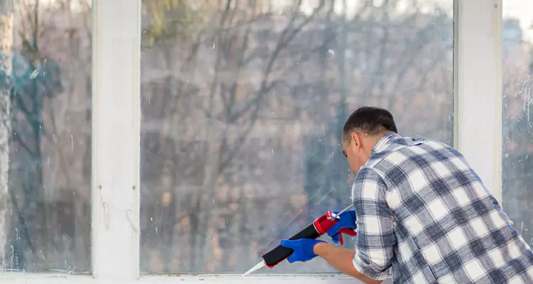 Quality Sliding Shower Door Repair for Closing Issues in Palm Valley, FL