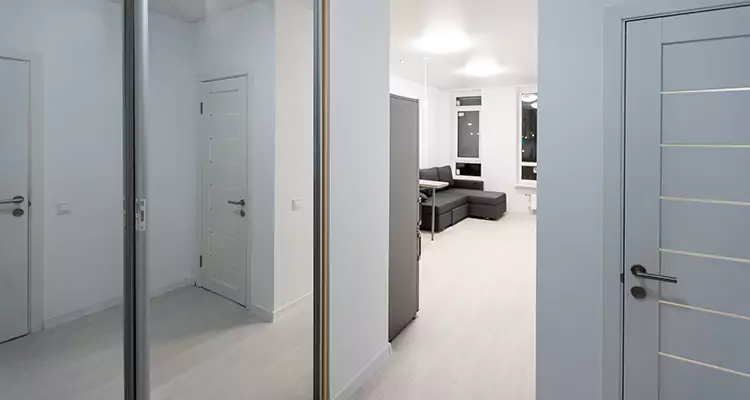 Modern Mirrored Closet Doors Repair in Palm Valley, FL