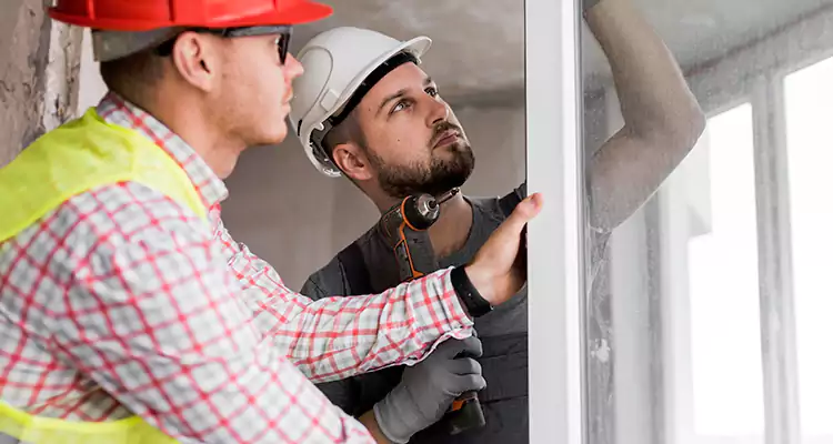 Sliding Patio Door Sticking? Expert Repair in Palm Valley, FL.